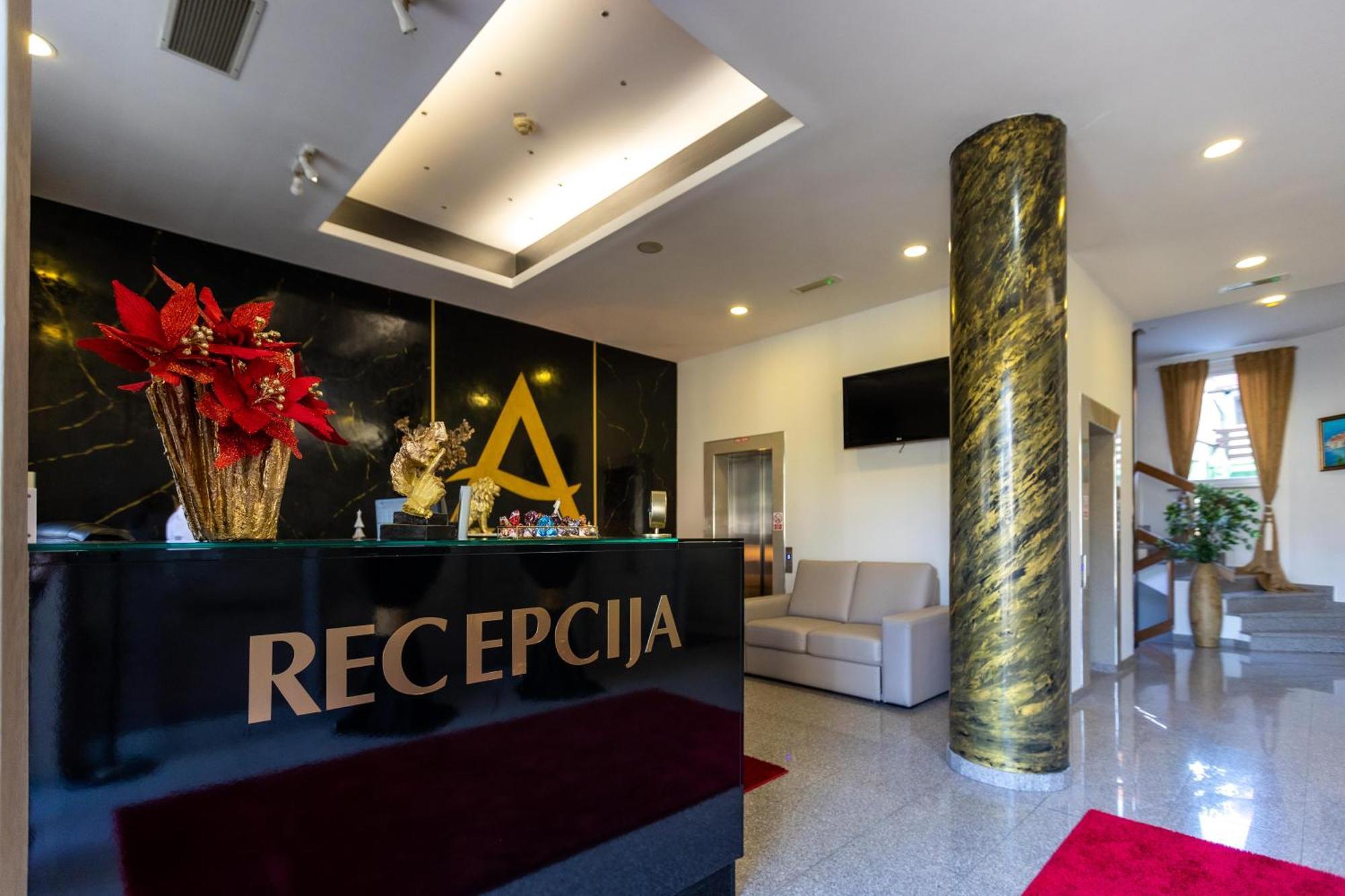 Art Hotel Slavonski Brod Exterior photo