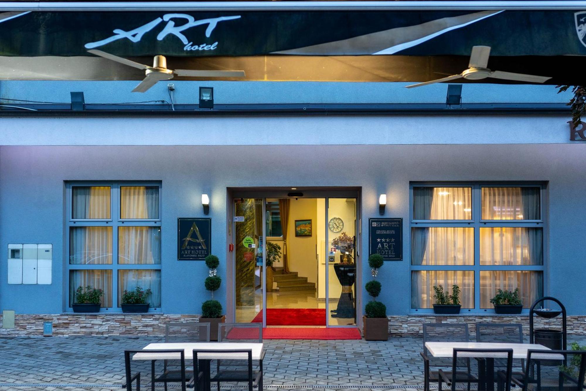 Art Hotel Slavonski Brod Exterior photo